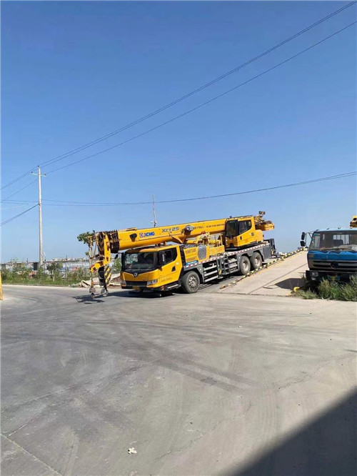 望都县吊车作业时，可能会产生哪些额外收费项目？