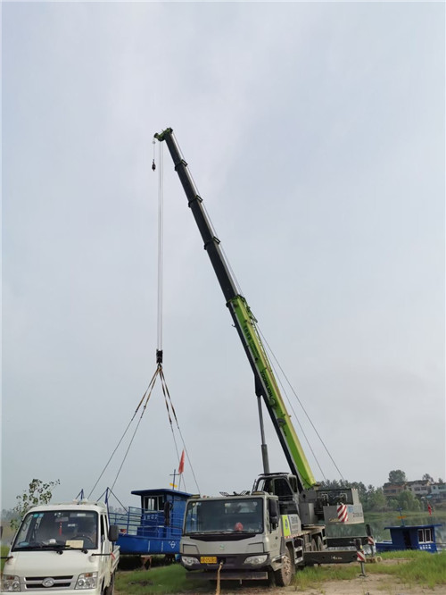 望都县桥梁建设吊装案例